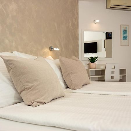 Apartments Lovret Flowers Спліт Екстер'єр фото